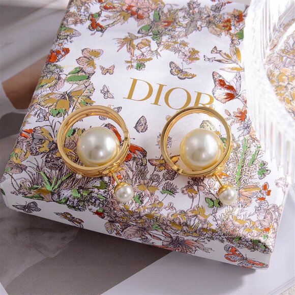 Dior earrings - Picture 2 of 5